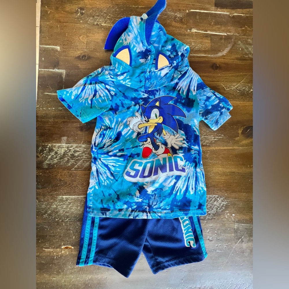 Sonic the Hedgehog Toddler shirt and basketball shorts set 4T kids size 4